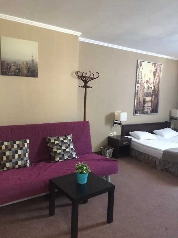 וארנה Art Hotel