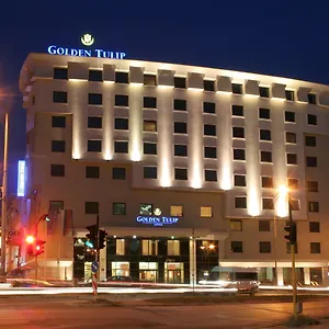 מלון Golden Tulip